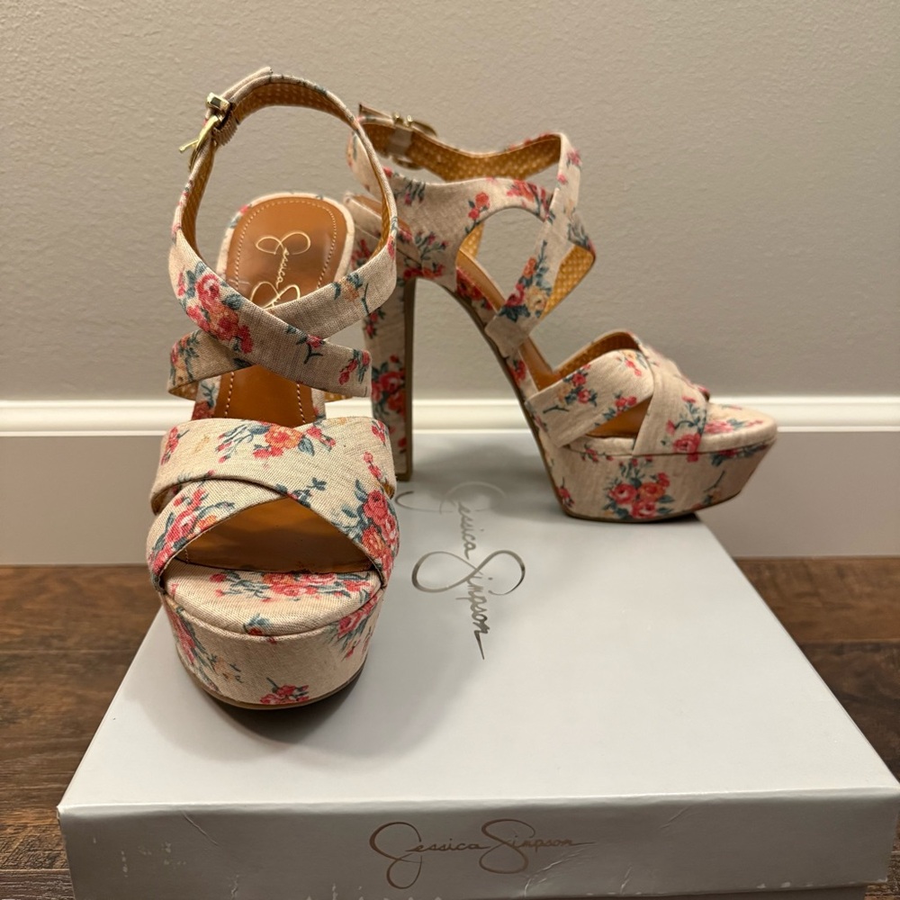 *RARE* Jessica Simpson Poll Platform Sandals | Oatmeal Vintage Floral | 9M | NWT